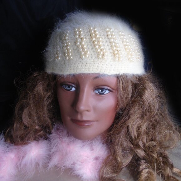 Formal Beanie Beaded Angora Skull Cap Faux Pearl Hat with Gold Lurex - Vintage - Picture 8 of 15